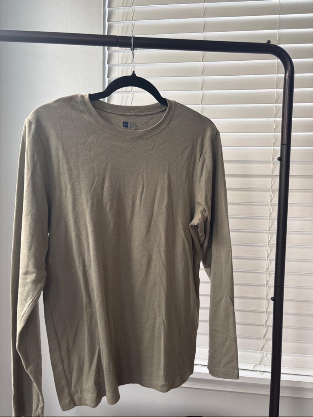 GAP Men's Long-Sleeve Crewneck Shirt - Olive Green